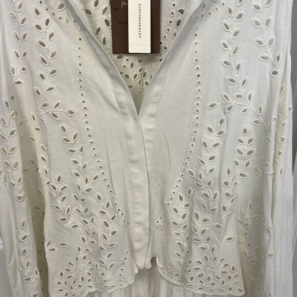 NEW with tags Anthropologie Eyelet Buttondown Blouse size medium/Large - Picture 3 of 5